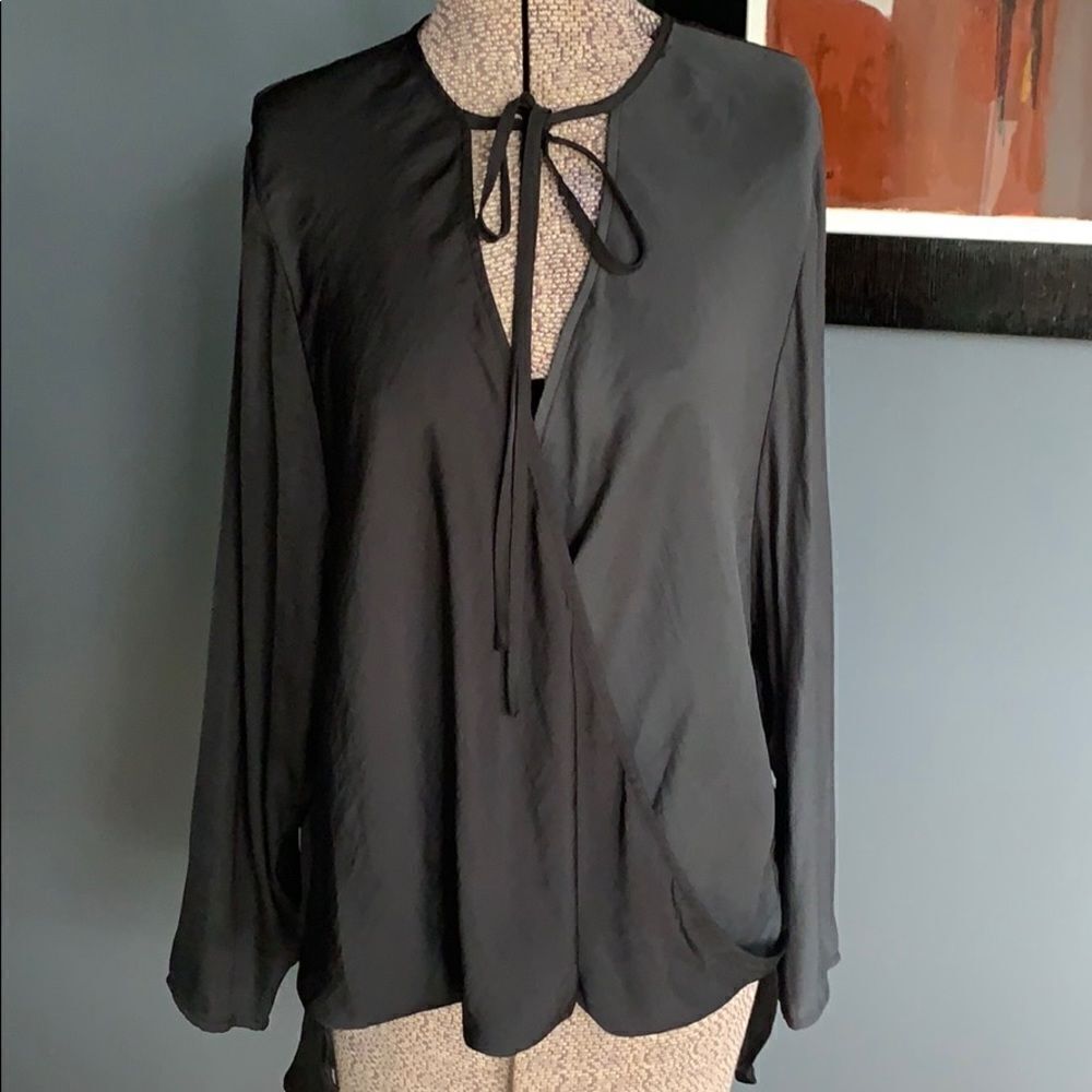 Silence+Noise black/gray color block wrap tie top